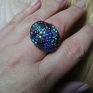 Multi-colored sparkle ring